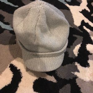 Men’s Columbia gray beanie
